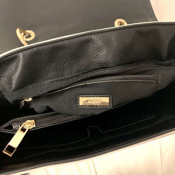 Women bags/purses - Picture 7 of 10